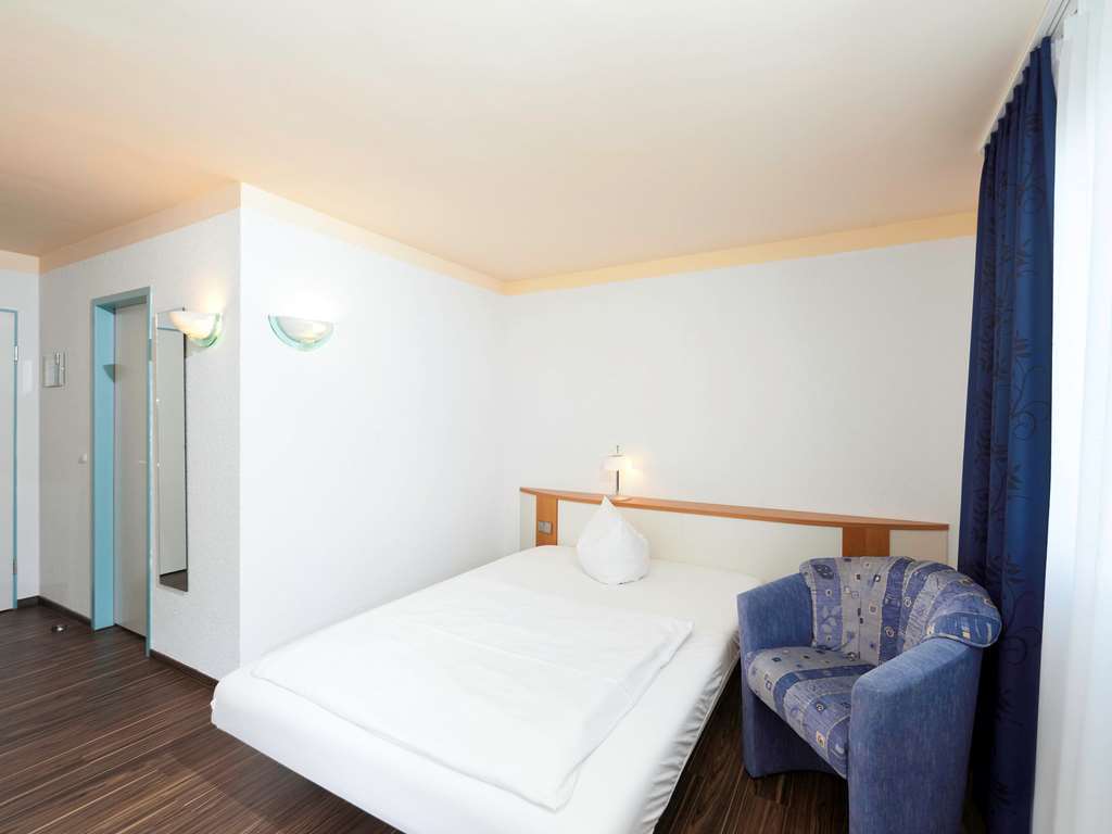 Ibis Styles Filderstadt Stuttgart Messe Room photo